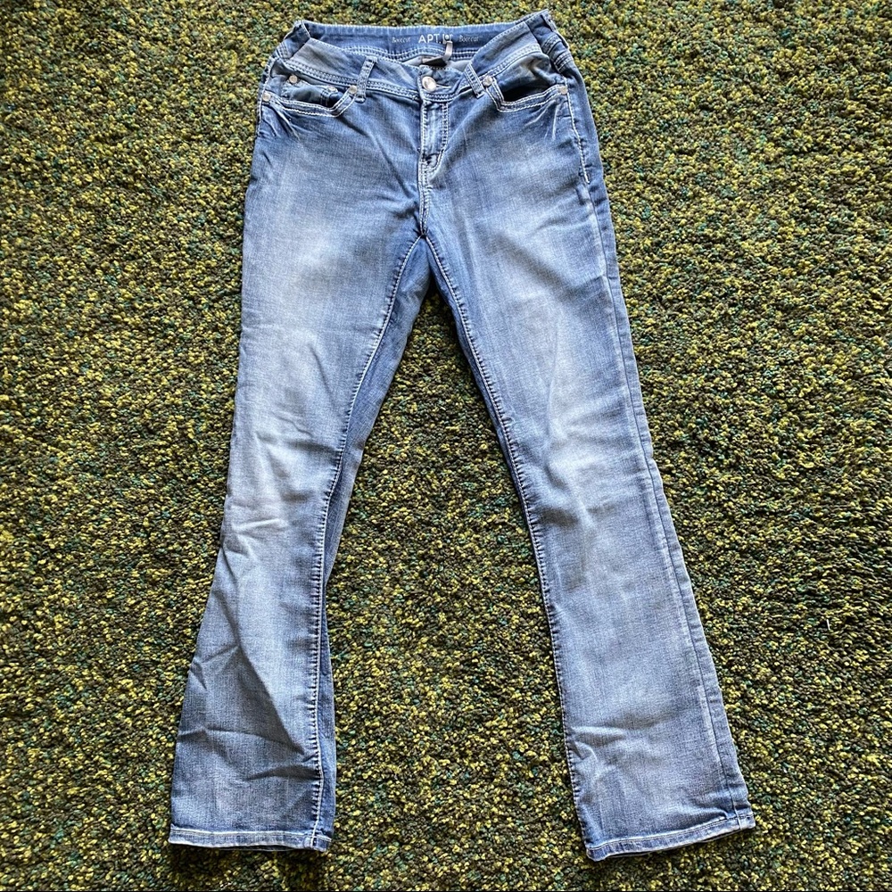 Boot cut jeans